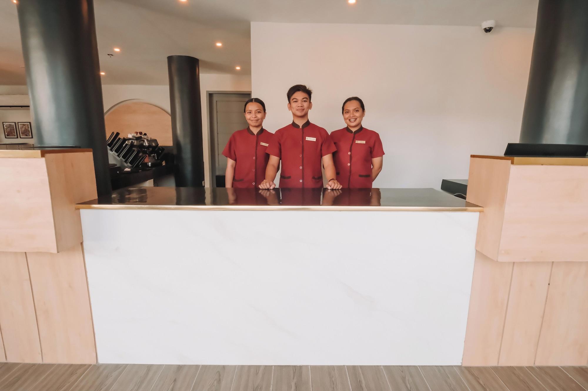 Vista Lobby The Quarters by Rosey