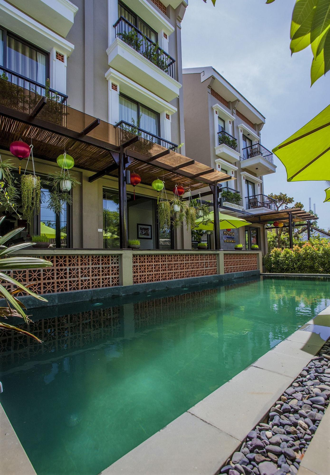 Vista Piscina Hoi An Silk River Villa