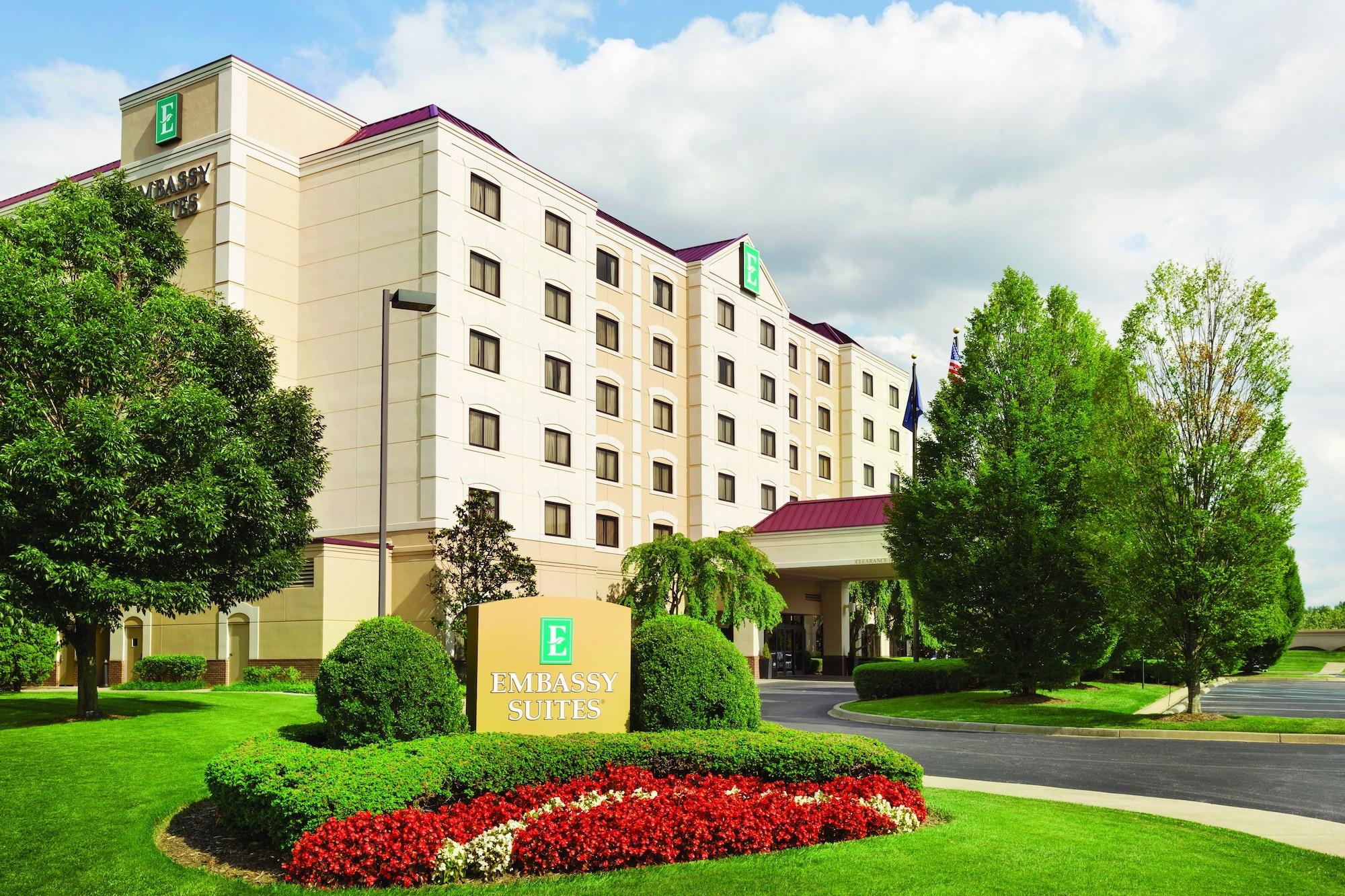 Vista Exterior Embassy Suites Louisville East