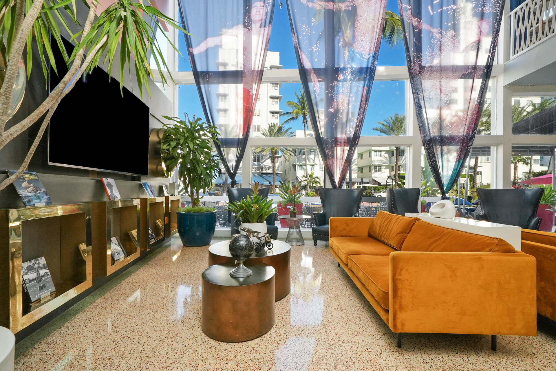 Vista Lobby Catalina Hotel & Beach Club