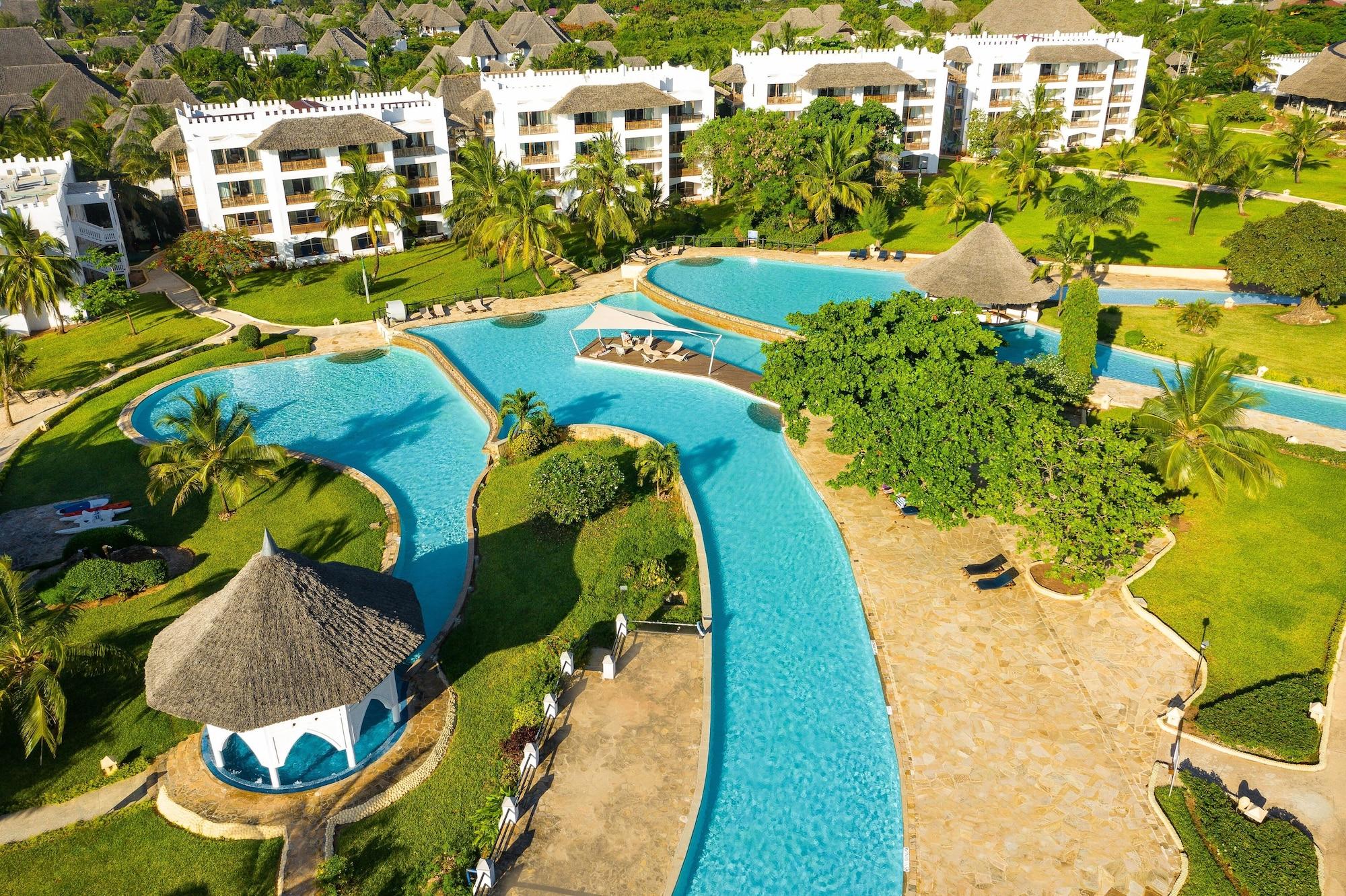 Vista Exterior Royal Zanzibar Beach Resort All Inclusive