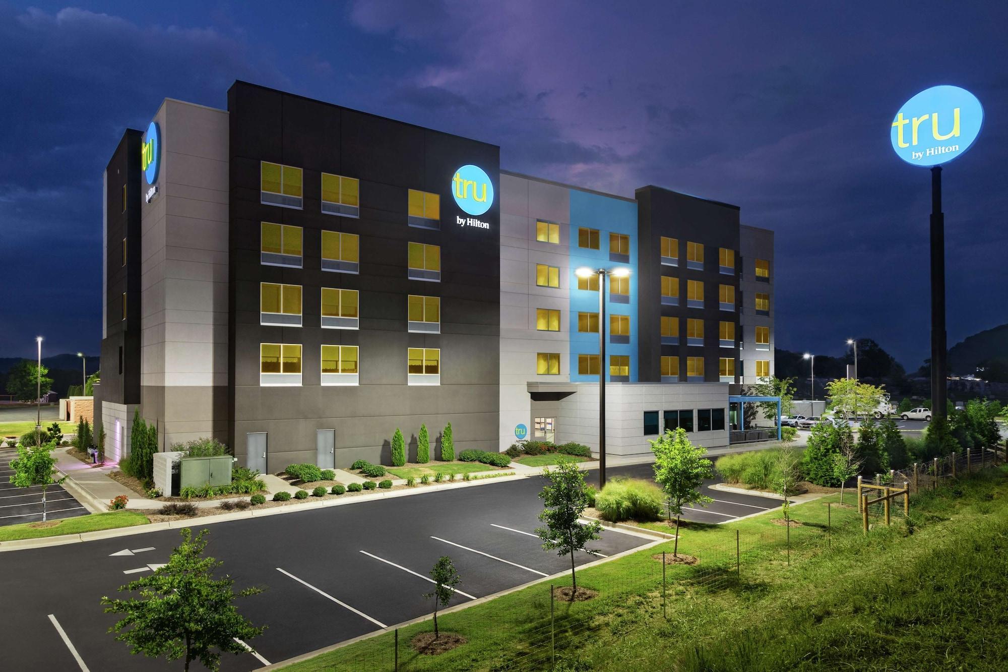 Vista Exterior TRU by Hilton Ringgold