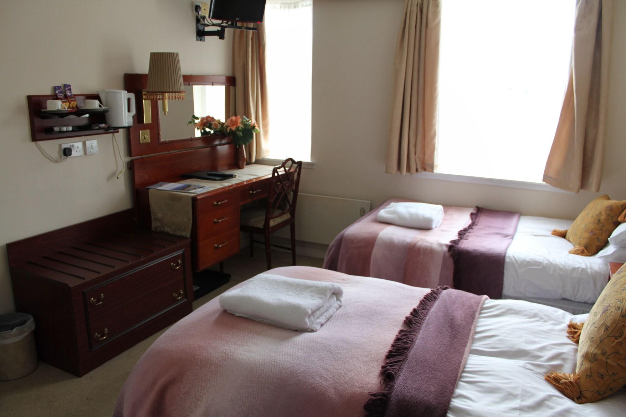 Varios The Alyth Hotel