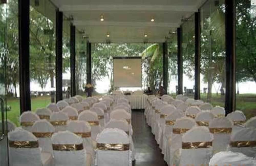 Sala de Reuniones Clio Bolgoda