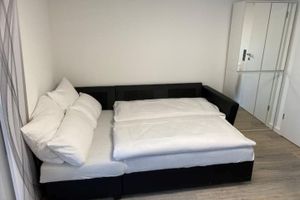 Alquiler Vacacional - 1.5 room app. modern with kitchen + terrace near S-Bahn. 250 Mbit Internet