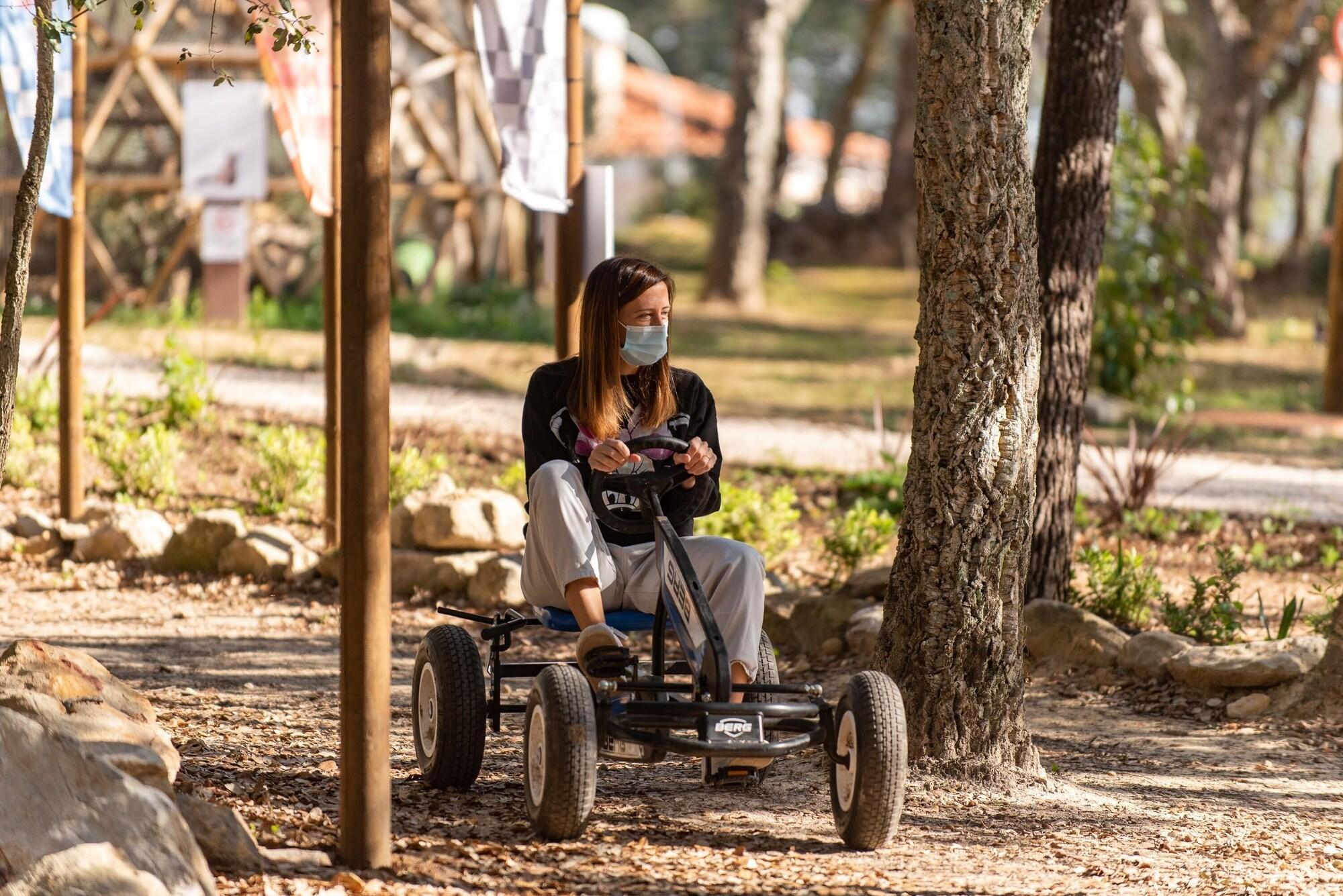 Instalaciones Recreativas Natura Fun House & Camping