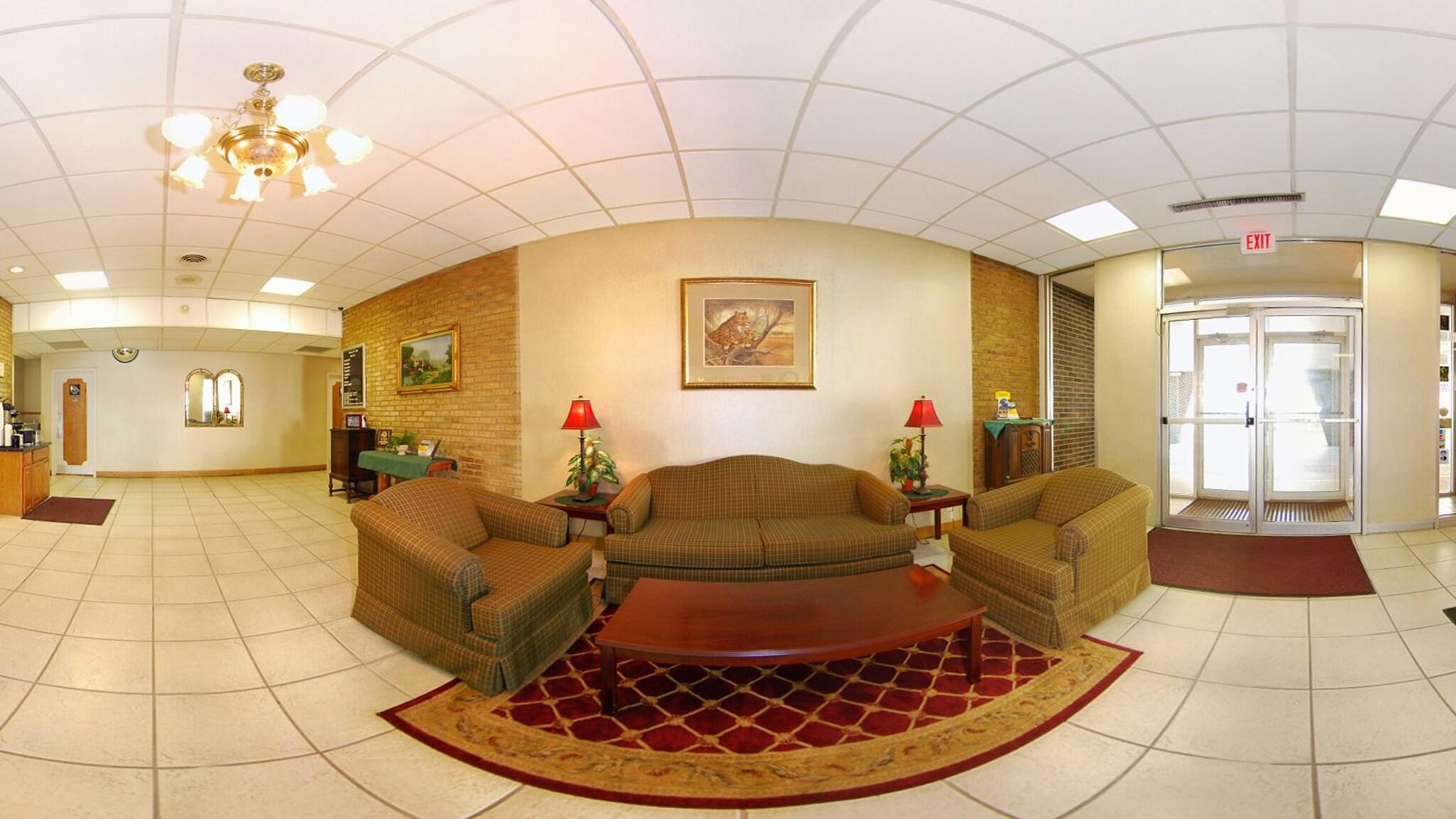 Vista Lobby Quality Inn & Conference Center Franklin Downtown