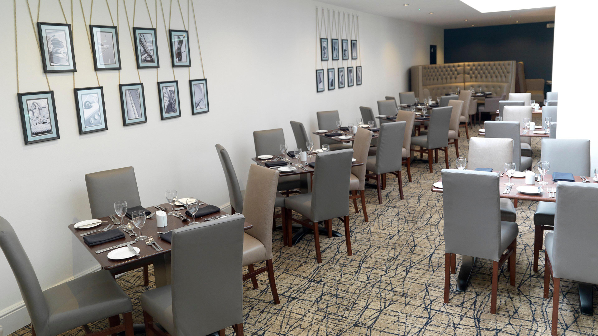 Restaurant Crowne Plaza Stratford Upon Avon by IHG