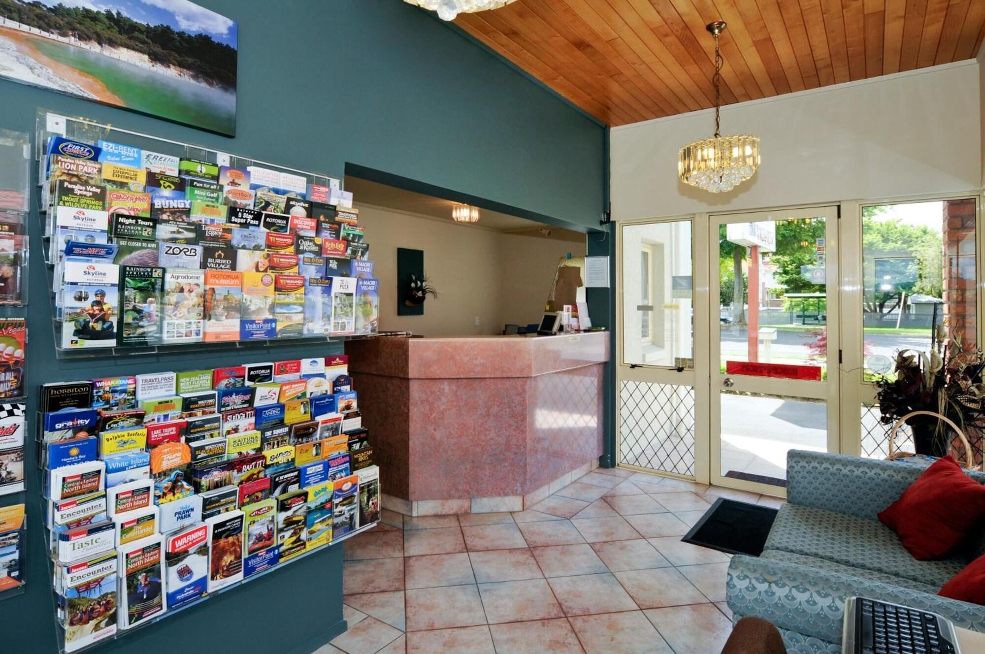 Vista Lobby Geneva Motor Lodge