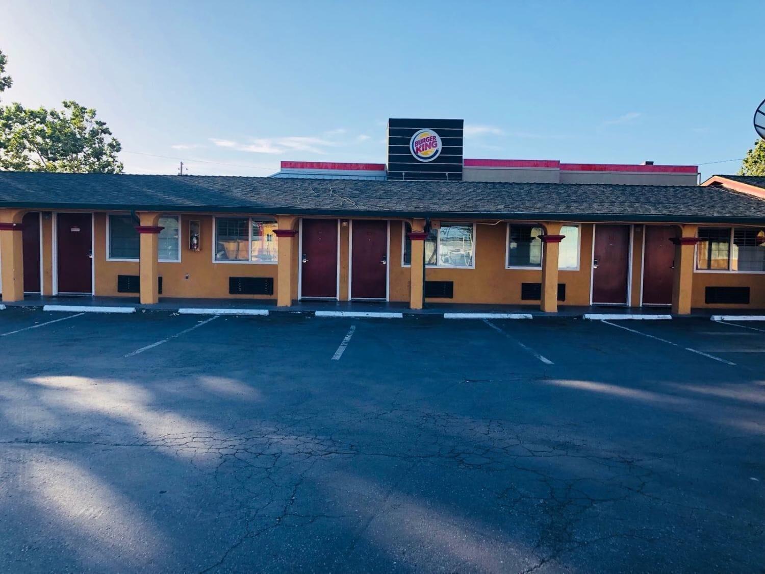 Vista Exterior Bayshore Inn