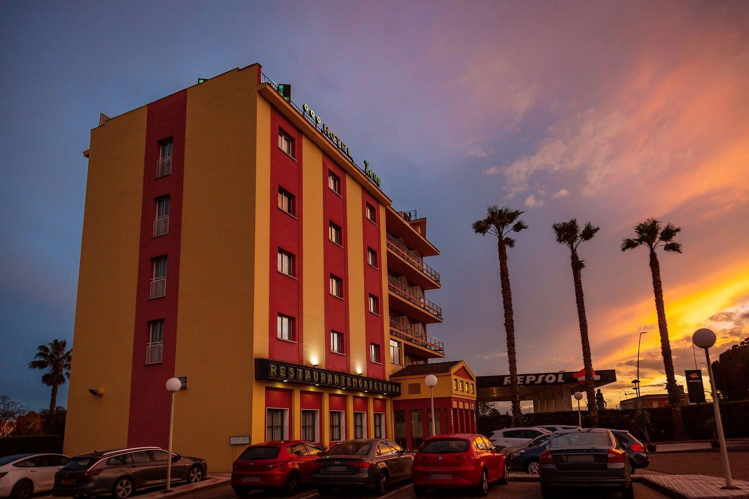 Vista Exterior Hotel Zeus
