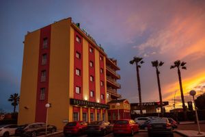 Alojamiento - Hotel Zeus