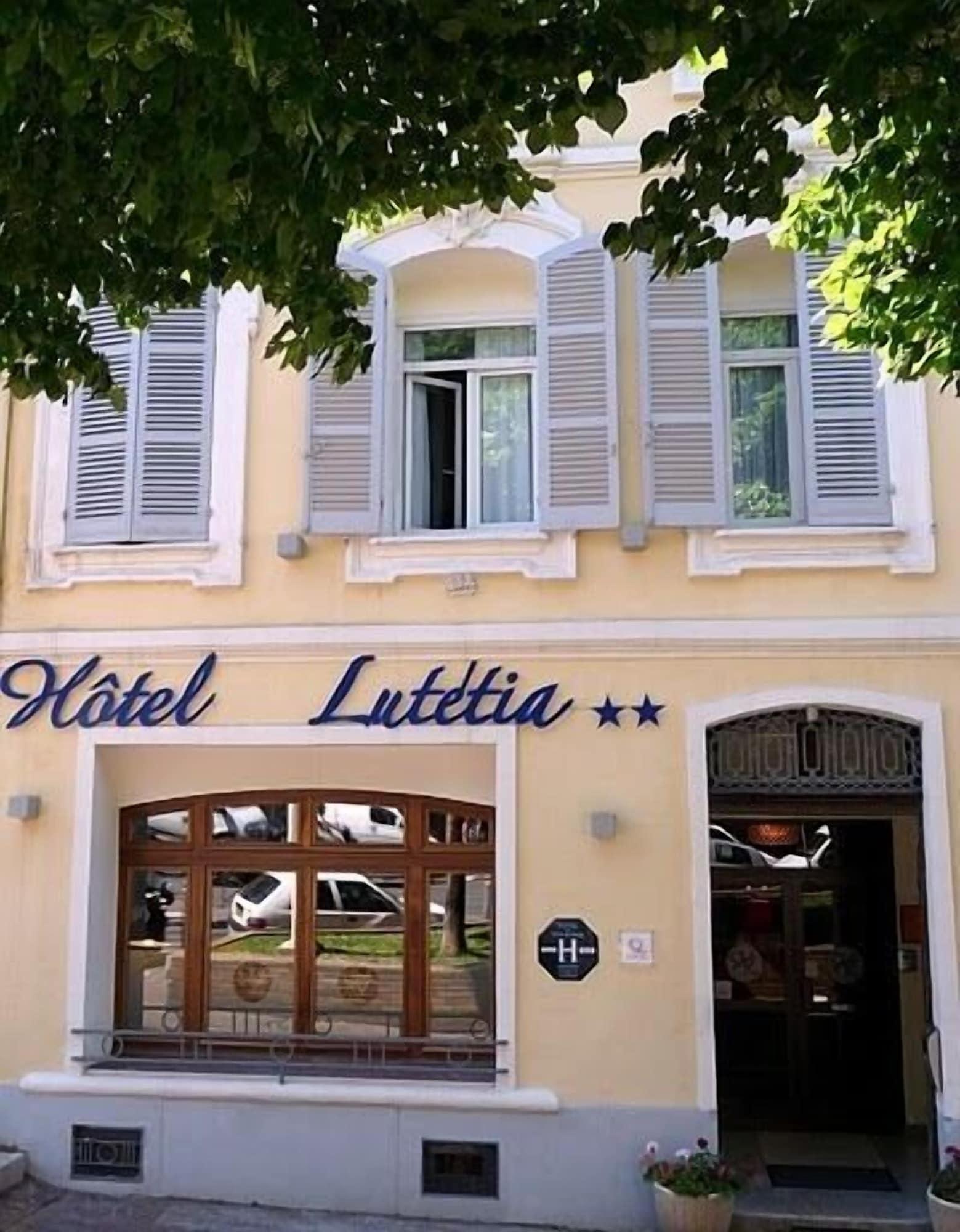 Vista Exterior Hotel Lutetia