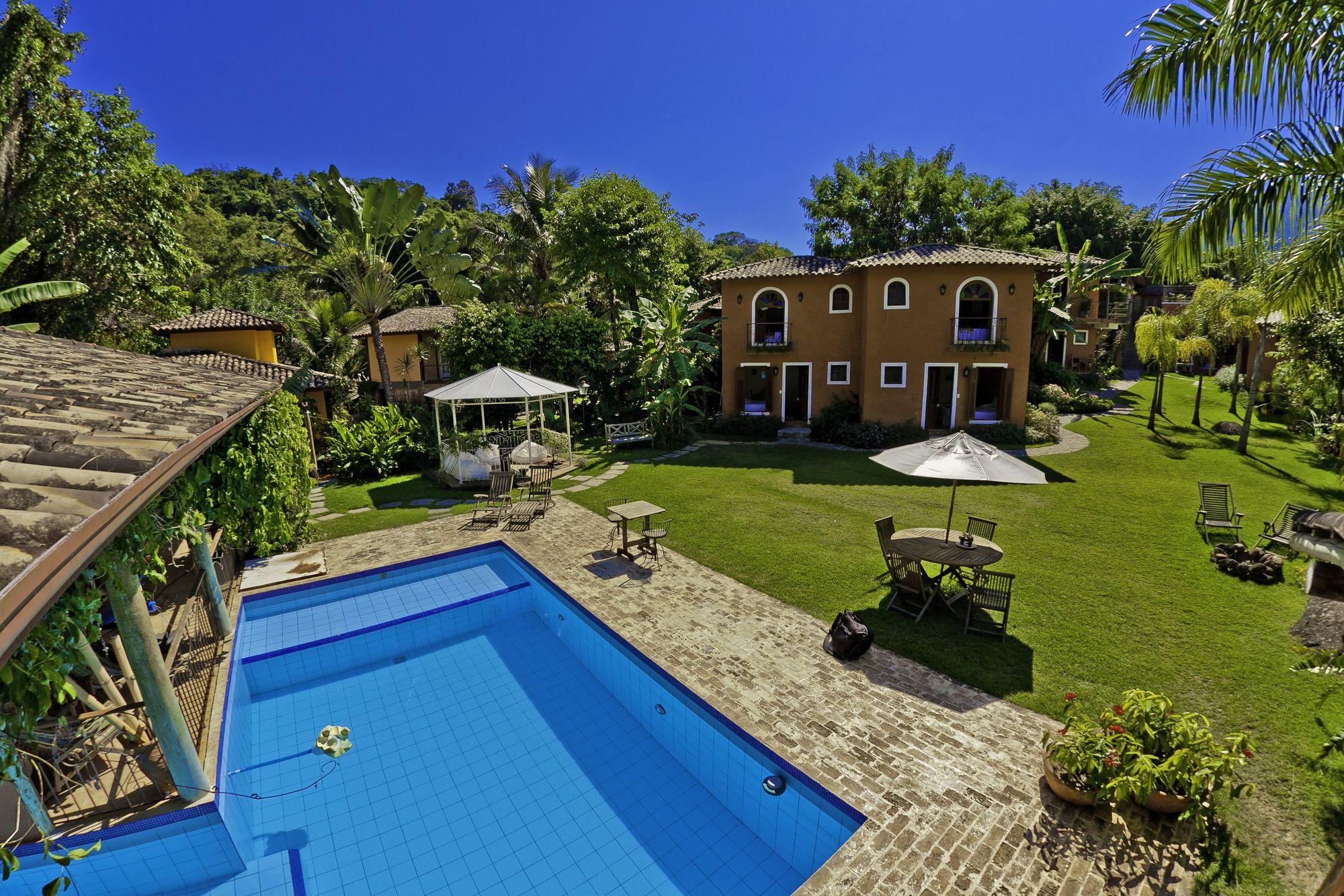 Vista Piscina Pousada Terra Madre