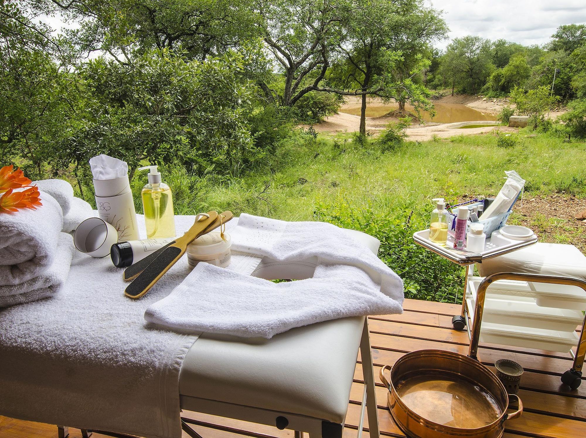Spa Raptor Retreat Game Lodge