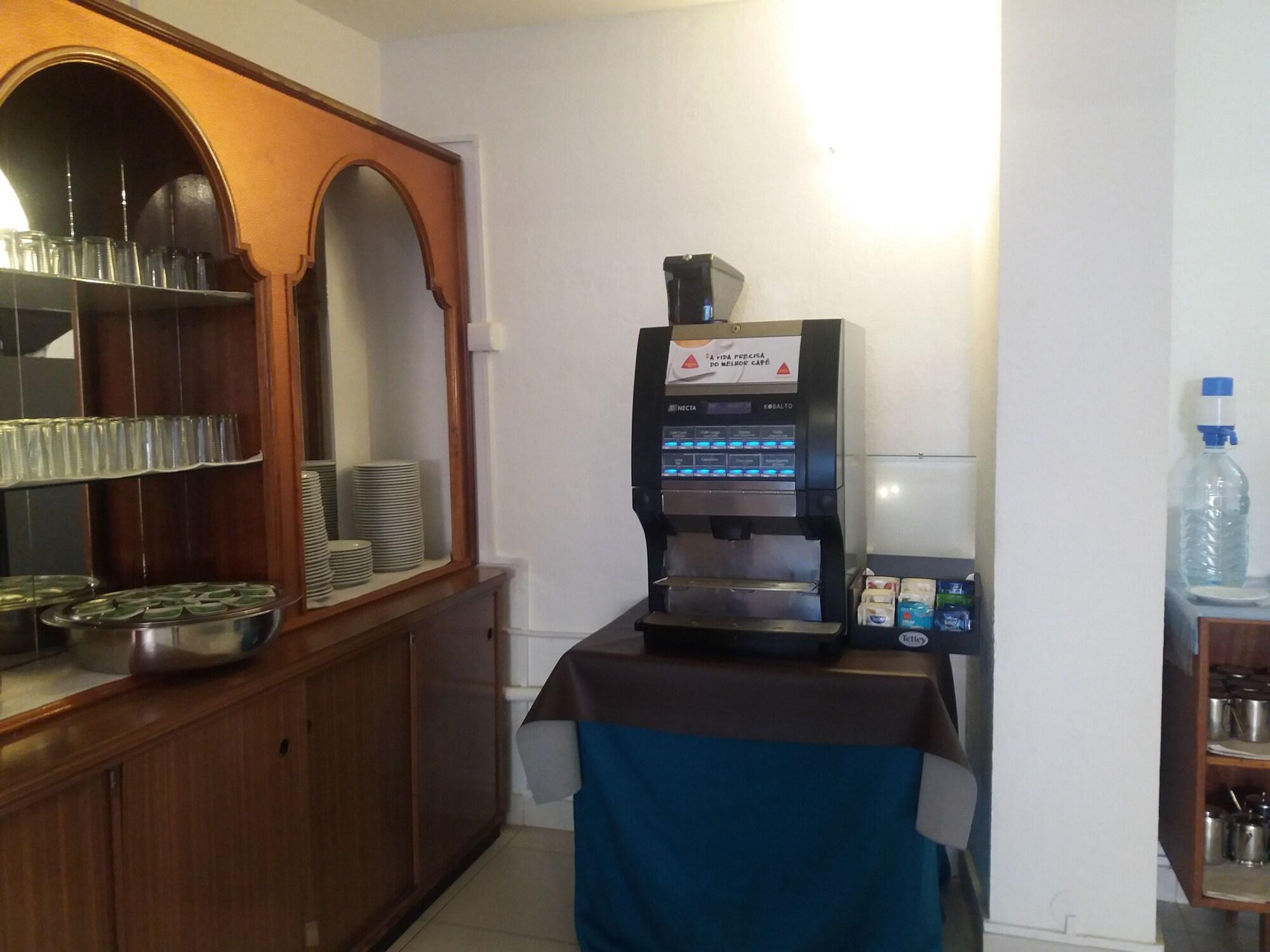 Bar/Salón Hotel Riomar