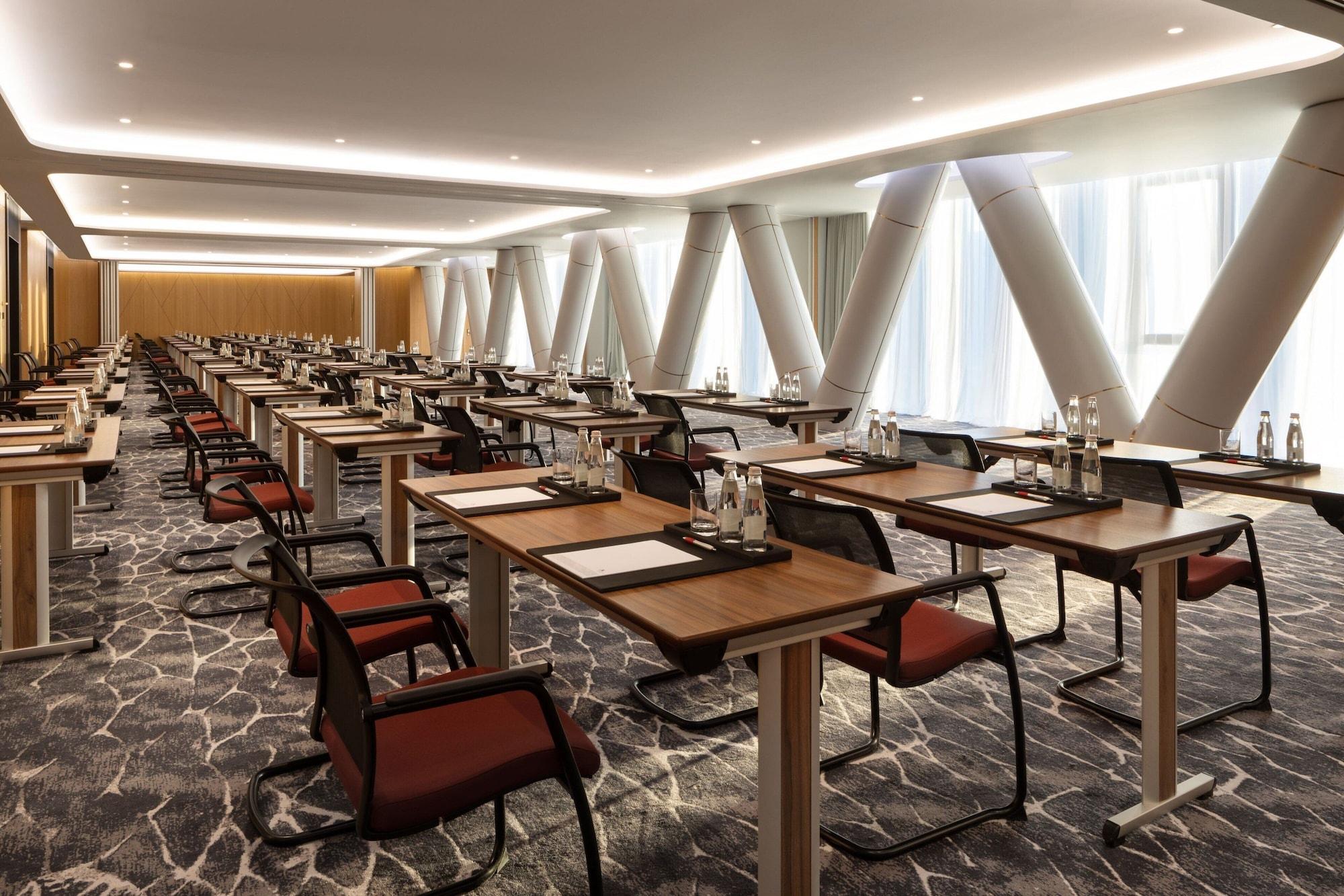 Sala de Reuniones Tirana Marriott
