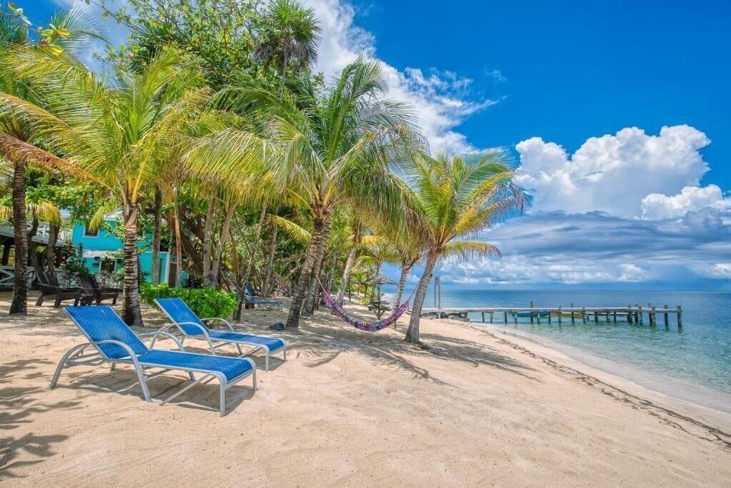 Playa CAMP BAY LODGE