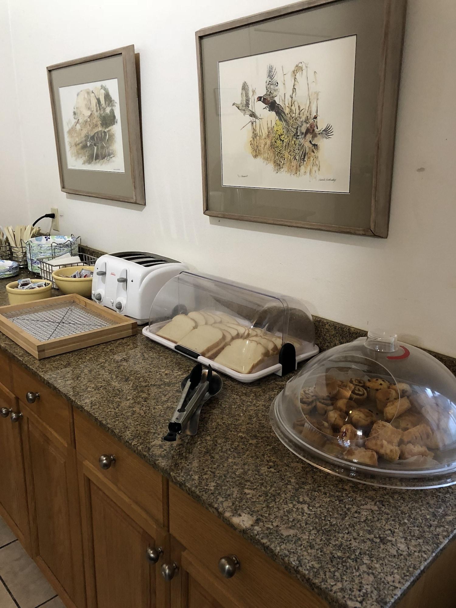 Comodidades del Alojamiento Windcrest Inn and Suites