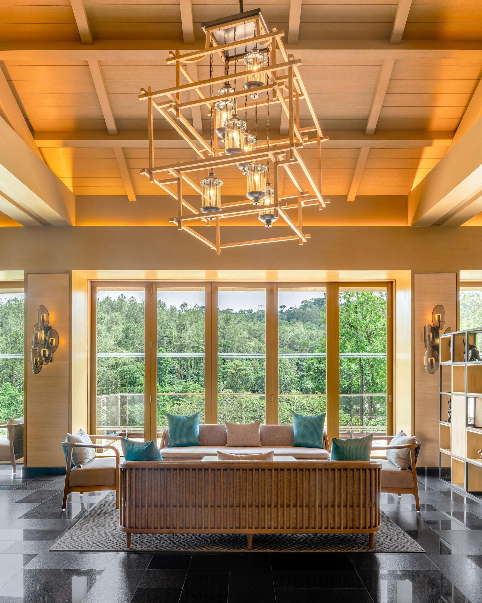 Vista Lobby Coorg Marriott Resort & Spa