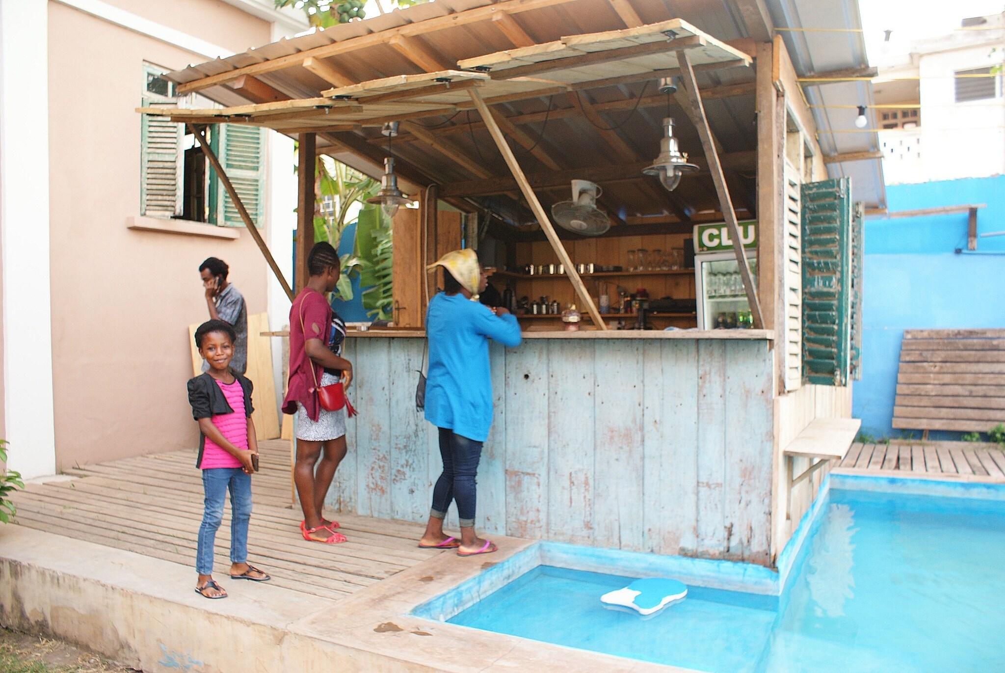 Bar/Salón somewhere nice - Hostel