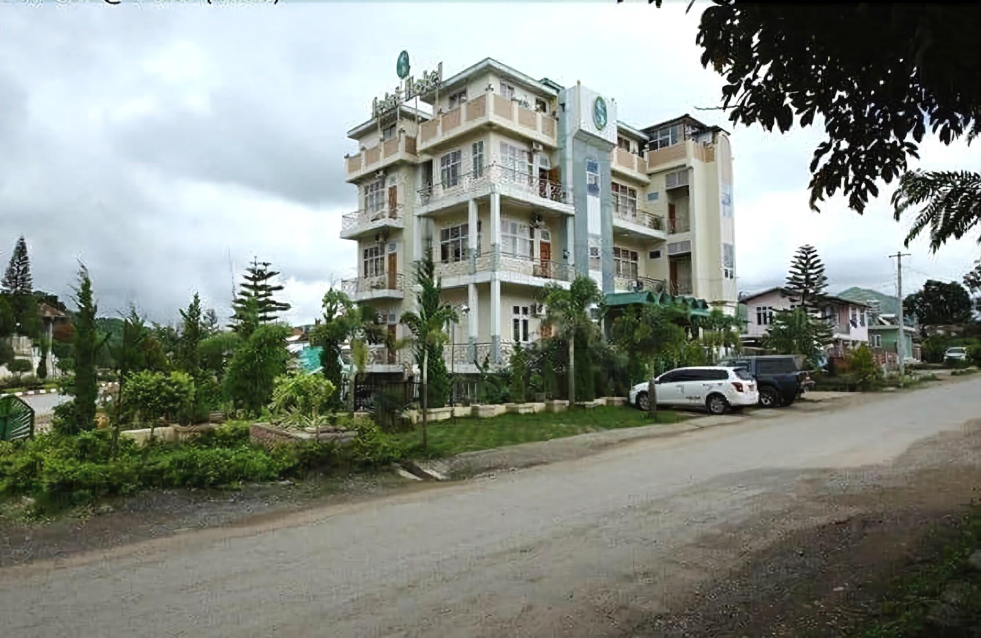 Vista Exterior Seint Hotel