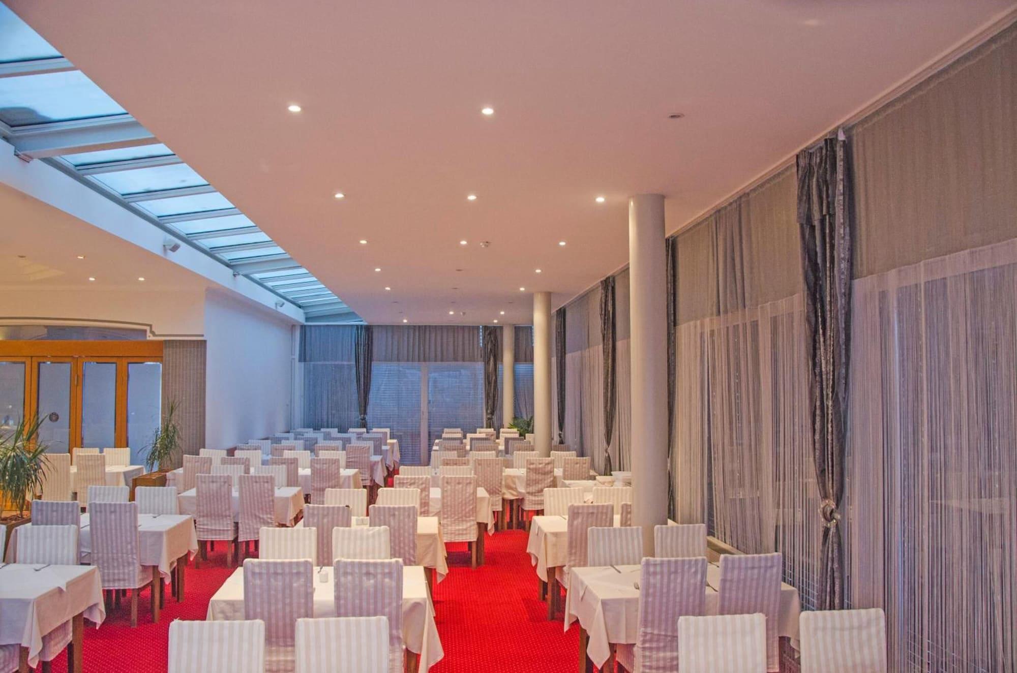 Sala de Reuniones Hotel Petka