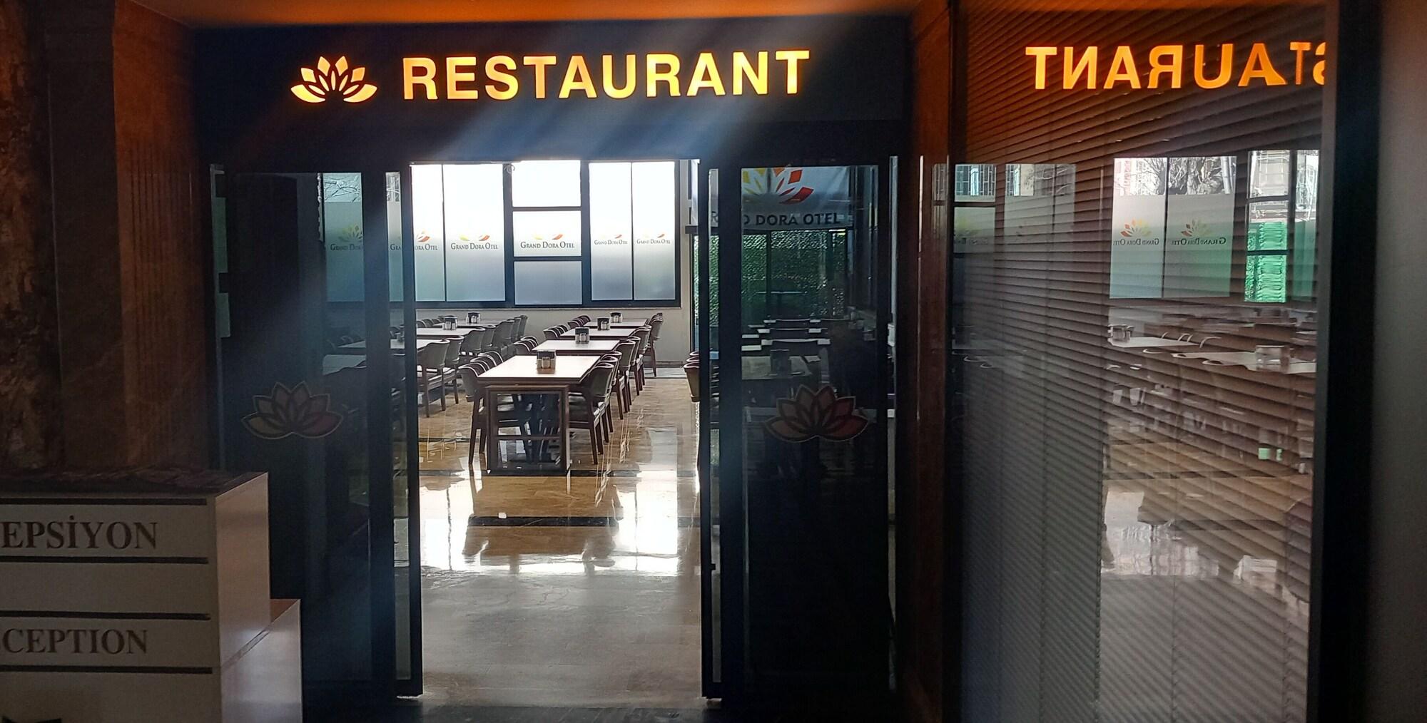 Restaurant Grand Dora Hotel