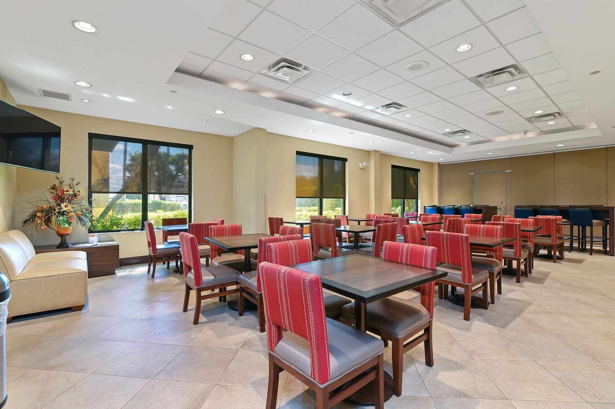 Restaurant Comfort Suites Miami - Kendall