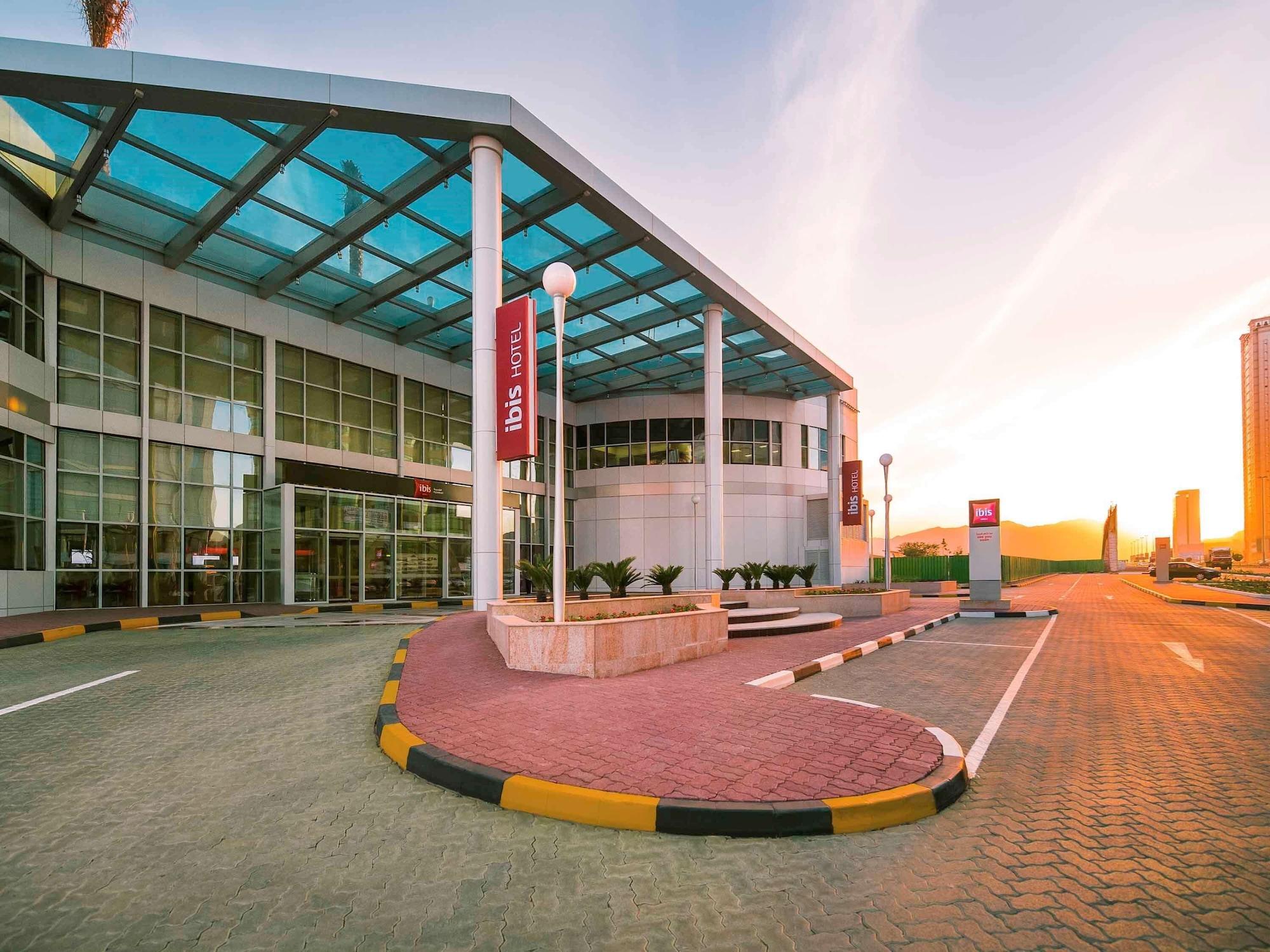 Vista Exterior Ibis Fujairah