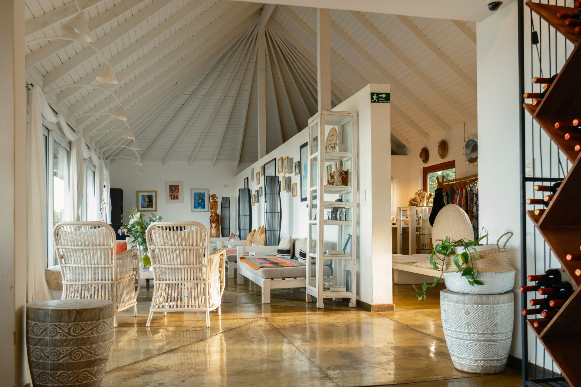 Vista Lobby Altiplanico Rapa Nui