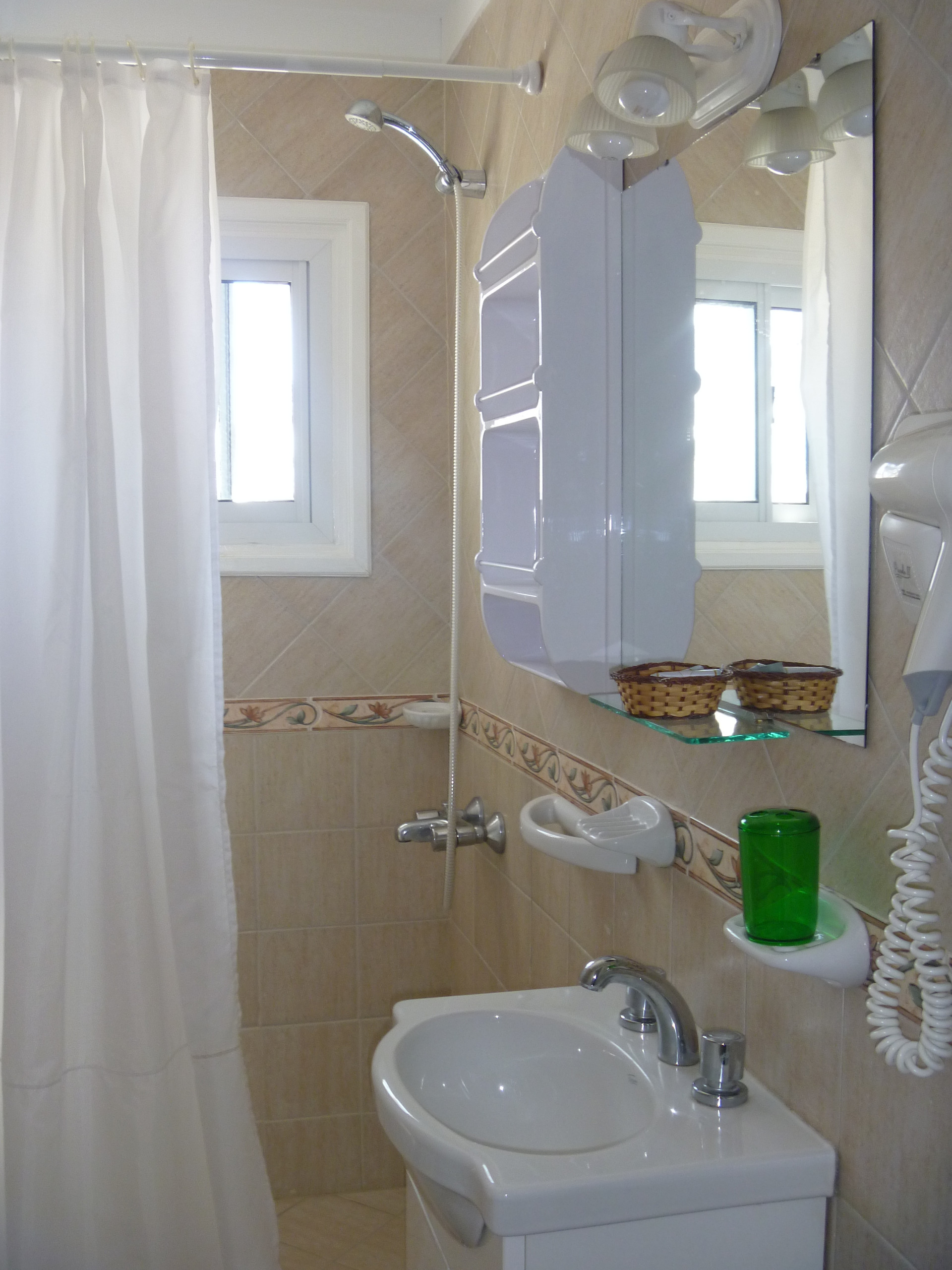 Baño Hotel Lugra Miramar