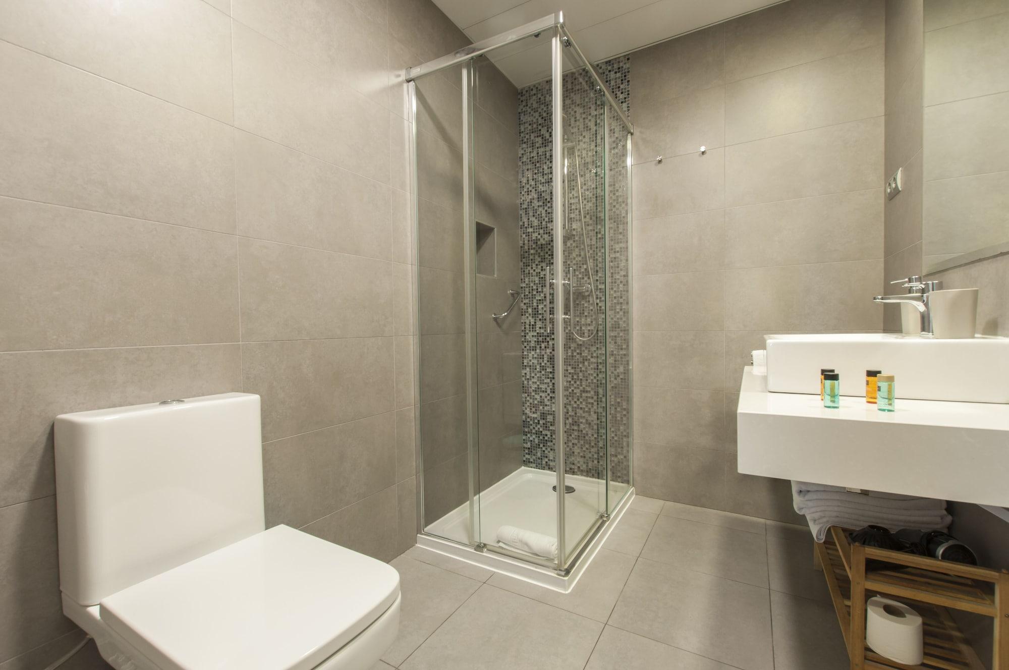 Equipamiento de Habitación Arenal Suites