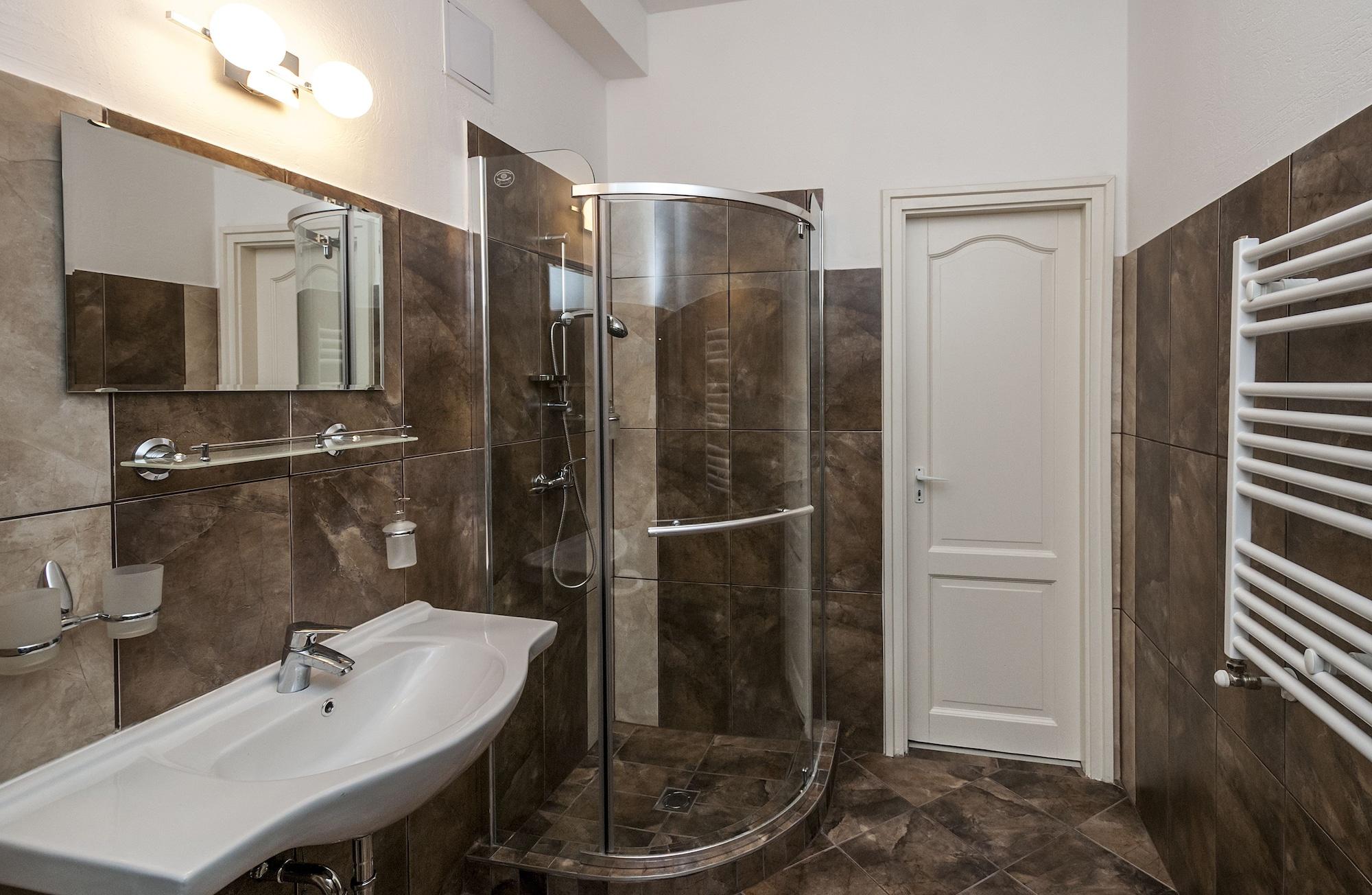 Equipamiento de Habitación Malom Hotel és Étterem