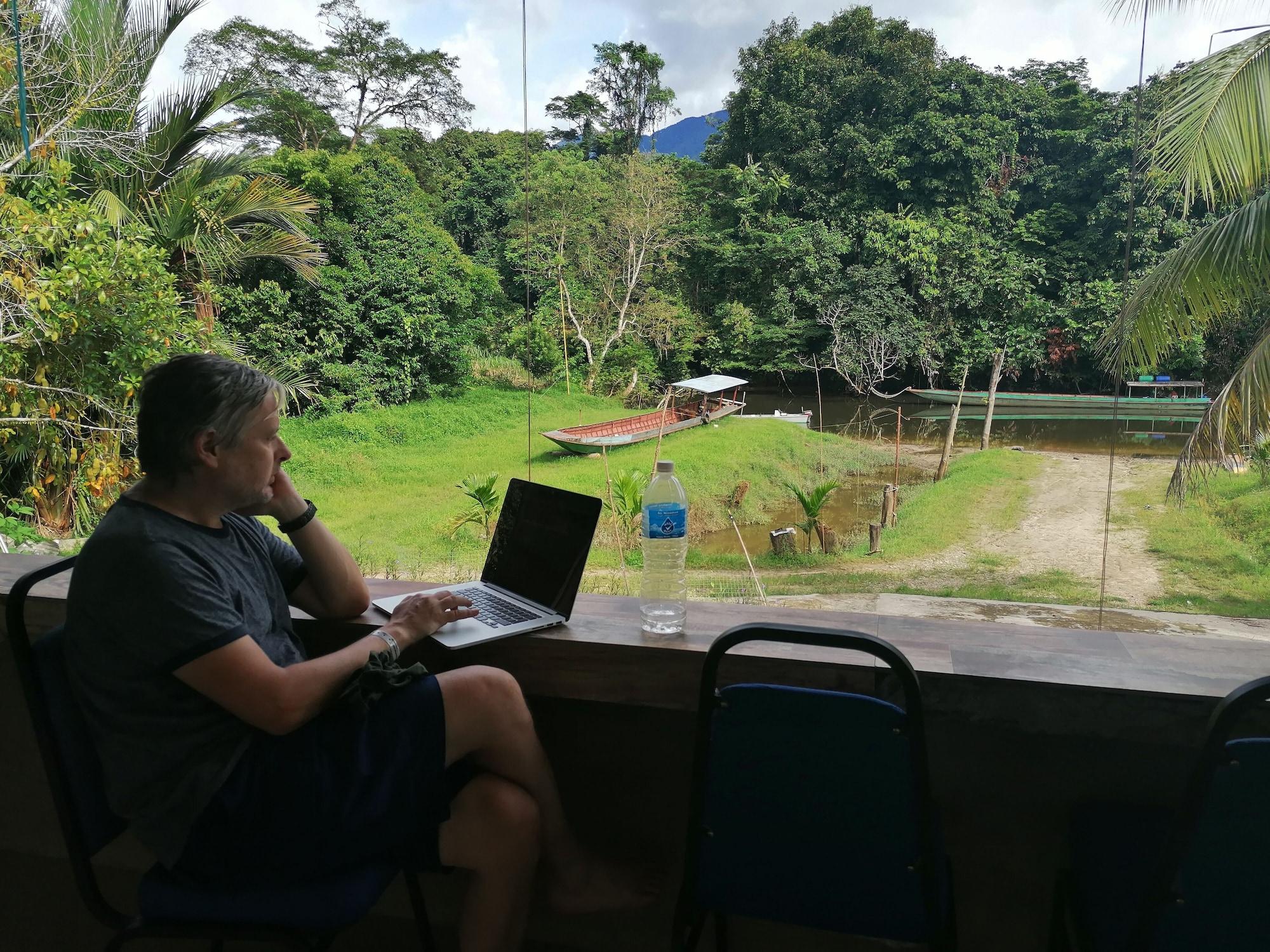 Equipamiento de Habitación Mulu Diana Homestay