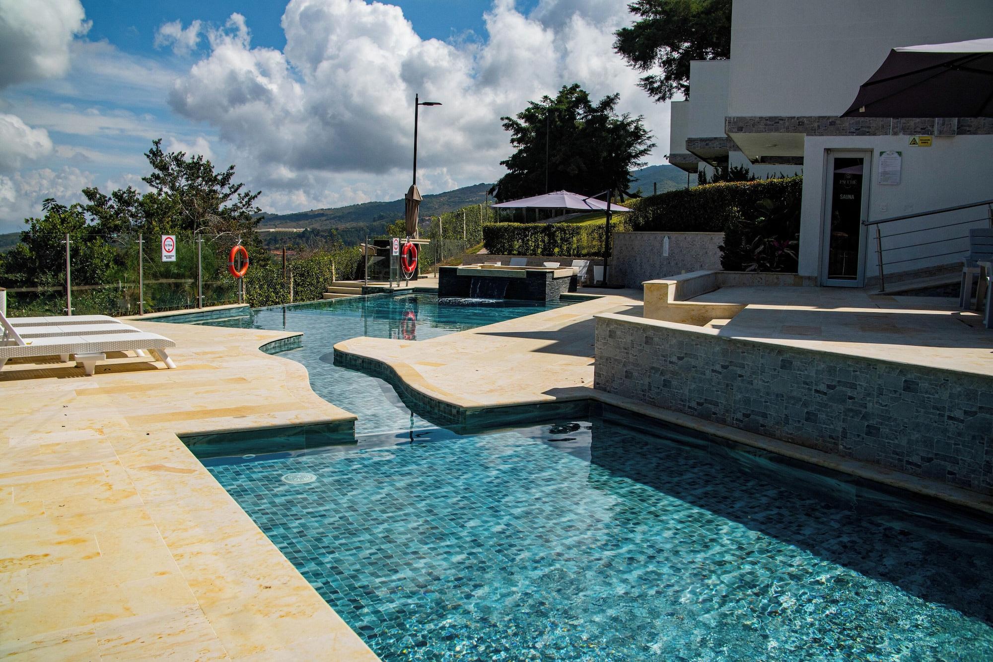 Vista Piscina Hotel Pauche