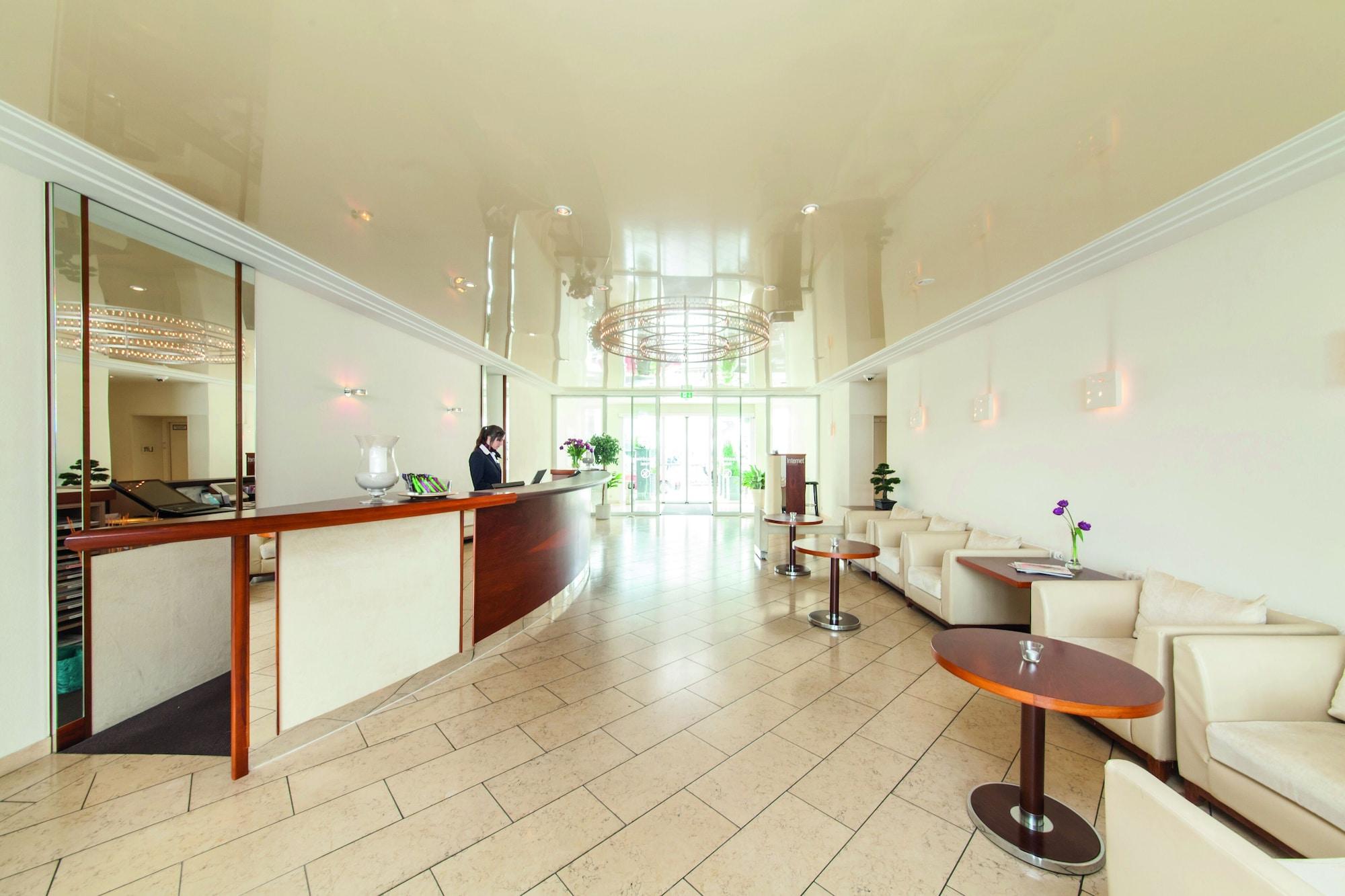 Vista Lobby Hotel Post