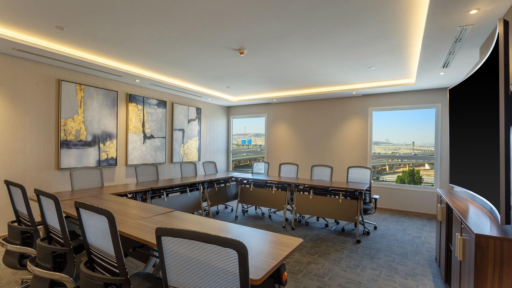 Sala de Reuniones Clarion Hotel Jeddah Airport