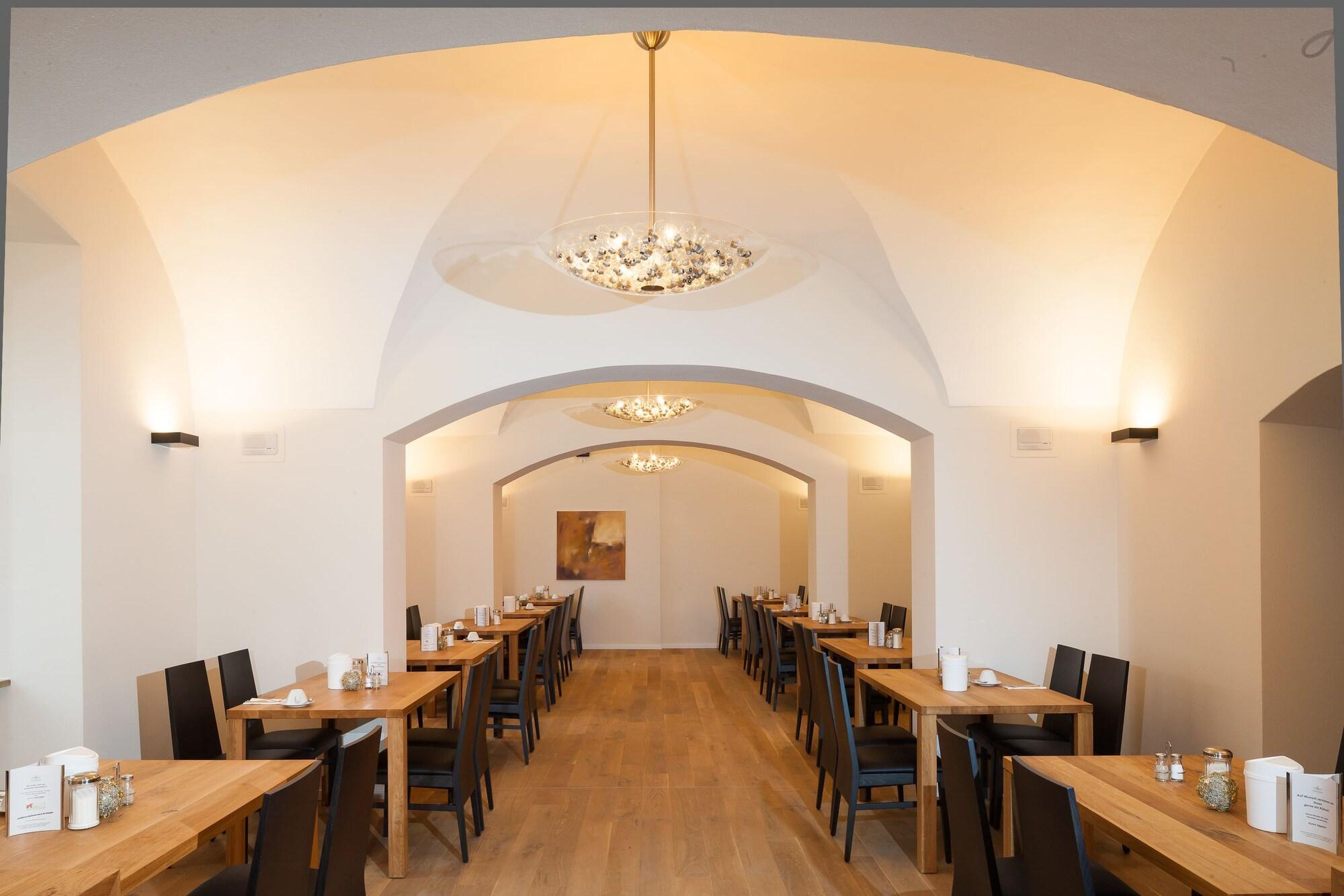 Restaurant Kloster Holzen Hotel