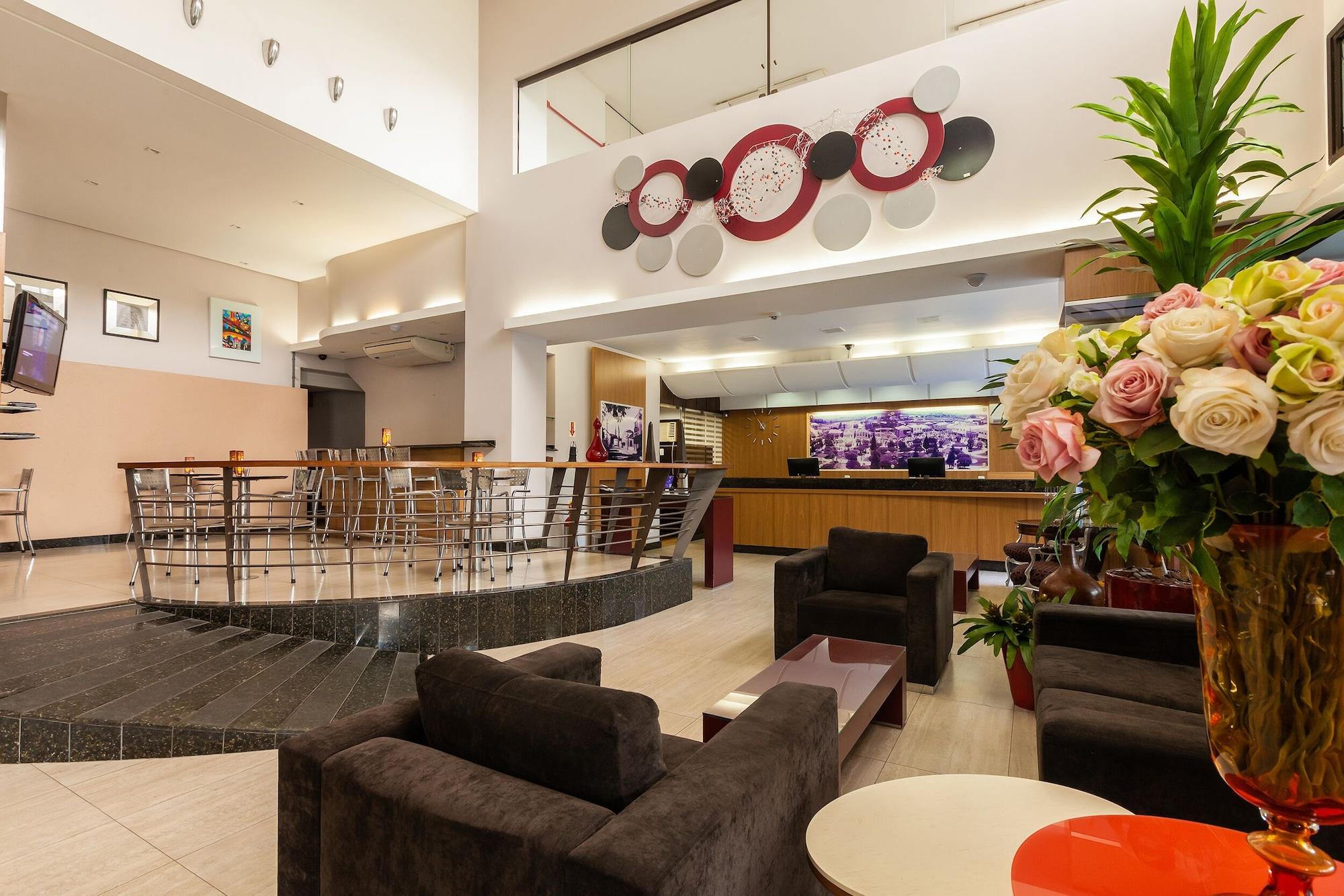 Bar/Salón Tri Hotel Executive Criciúma