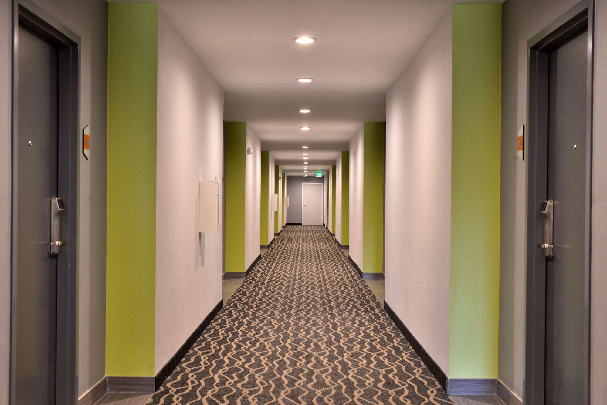 Comodidades del Alojamiento Americas Best Value Inn Memphis Airport
