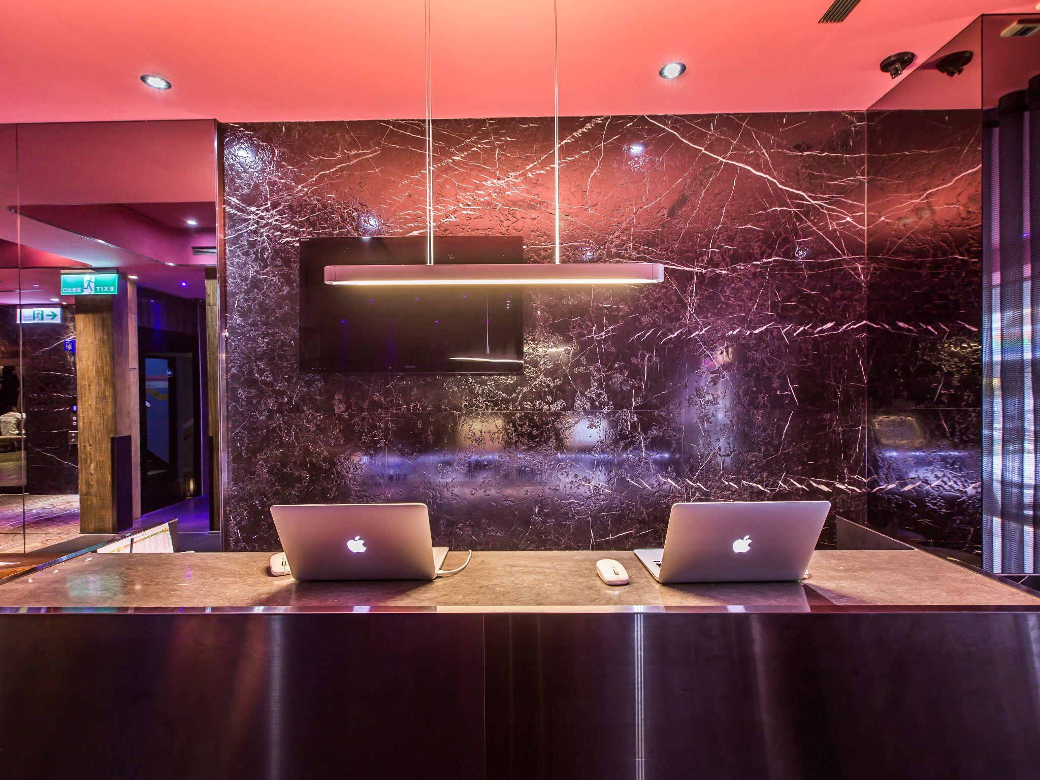 Vista Lobby Inhouse Hotel