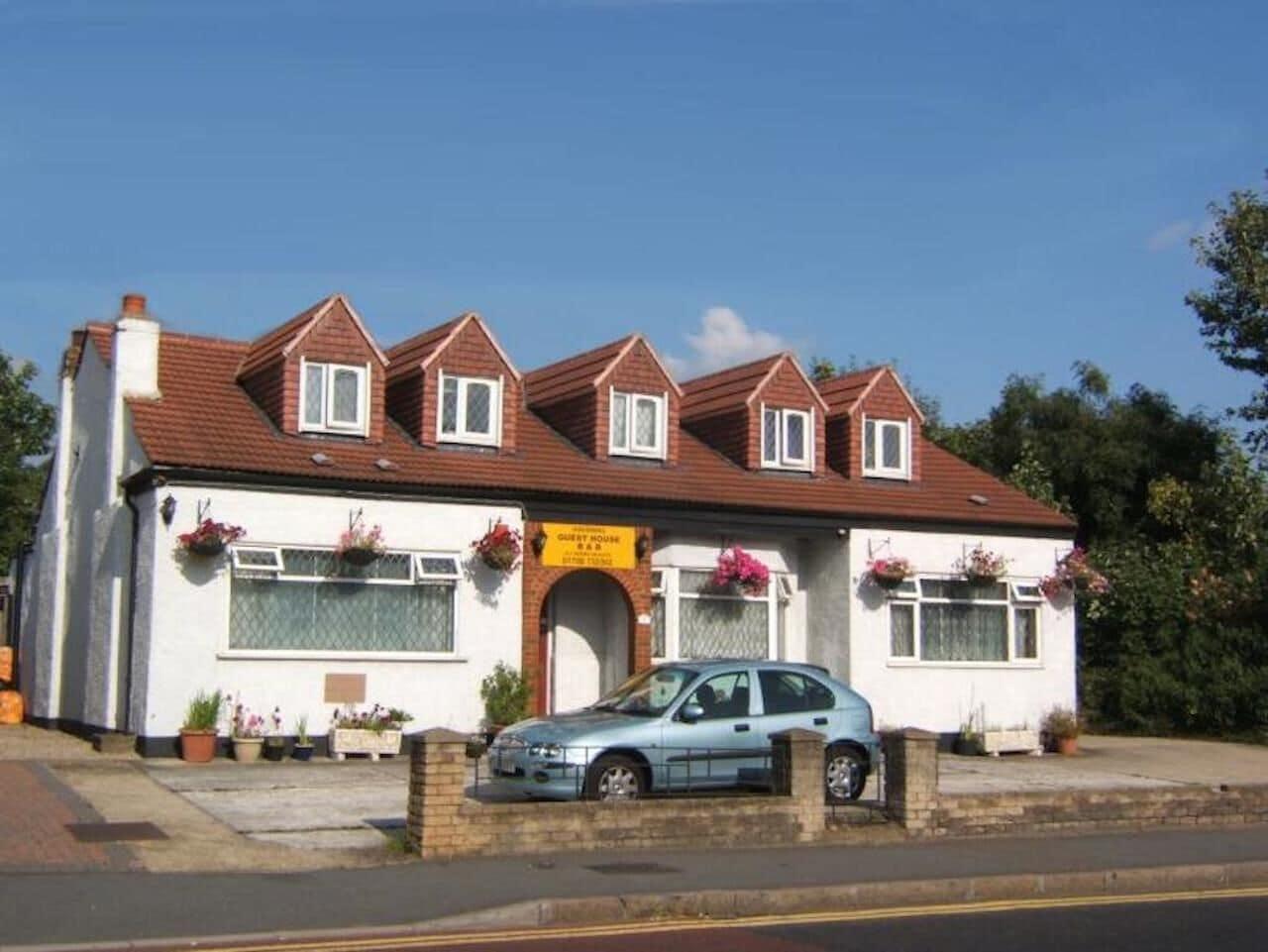 Varios Havering Hotel