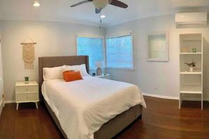 Alquiler Vacacional - Bright 2 Bedroom Cozy HOUSE! Pasadena/Alhambra Prime Location! Dogs OK!