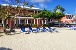 Alojamiento - The Catamaran Hotel