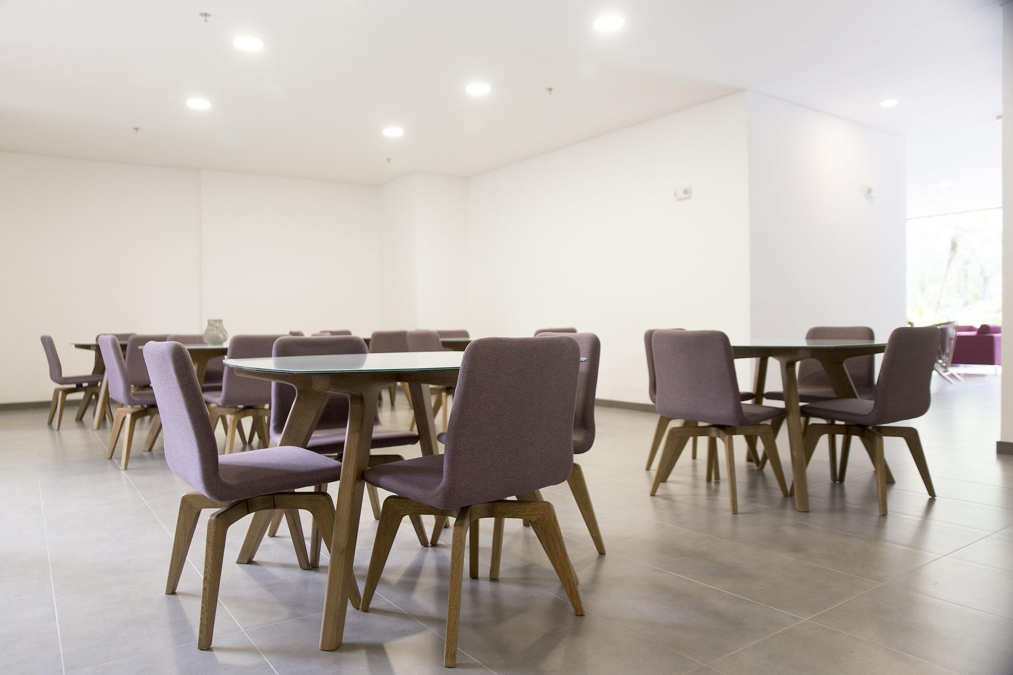 Restaurant Class Suites By Nomad Guru