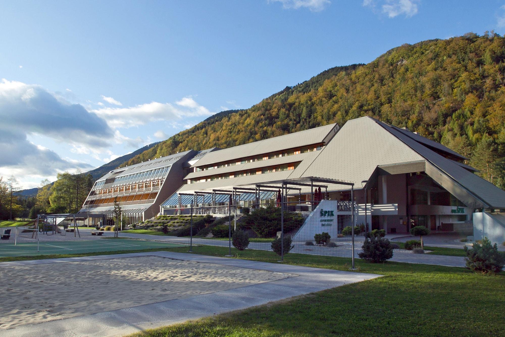 Vista Exterior Hotel Spik