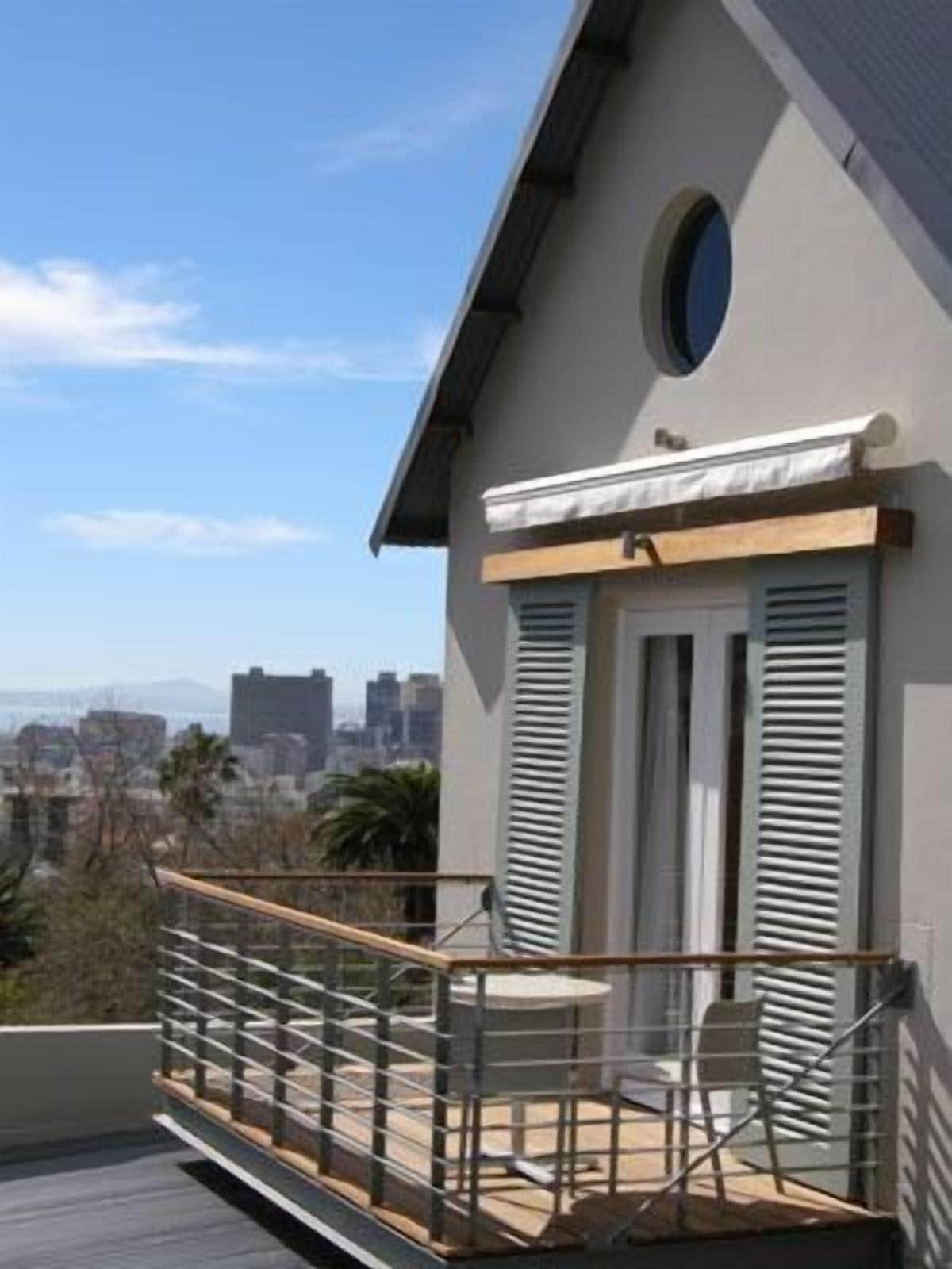 Vista Exterior Four Rosmead