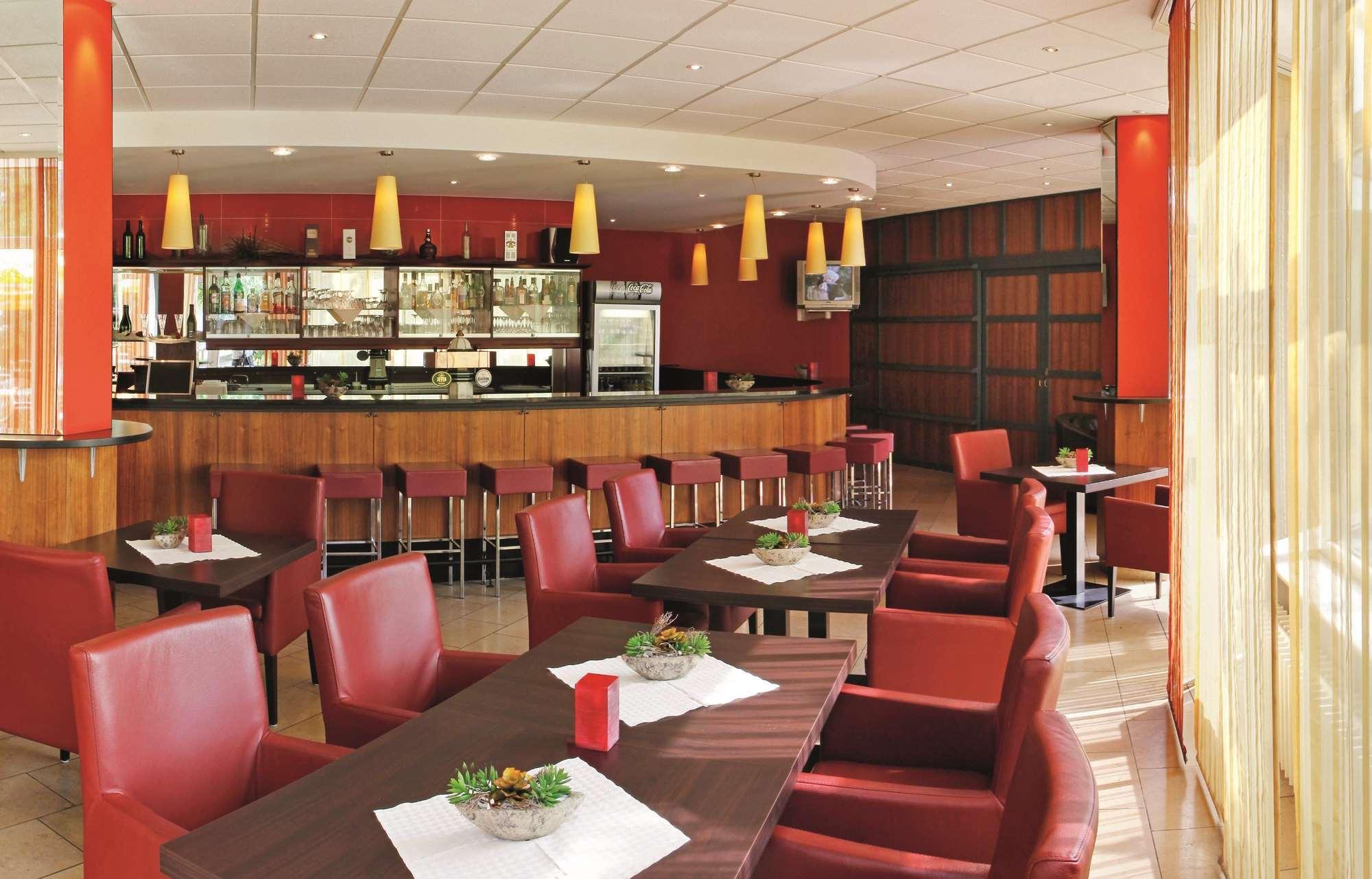 Bar/Salón H+ Hotel Köln Brühl