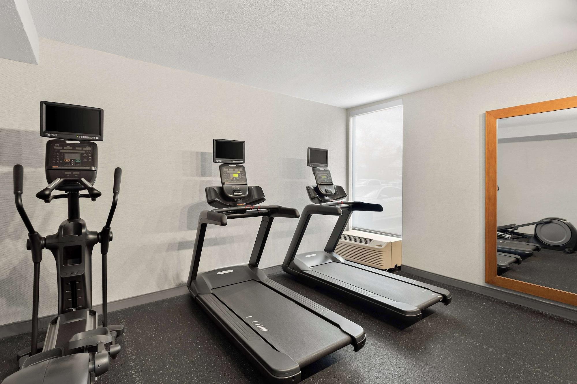 Gimnasio Hampton Inn Bridgeport/Clarksburg